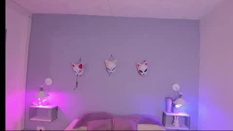 Snapshot of zoe_lynch_ chatting on 10.17.25 Zoe Lynch online show from 10.17.25