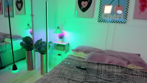 Zoe Lynch online show from 03.06.26