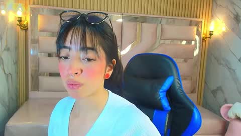 Zoe  online show from 09.24.25