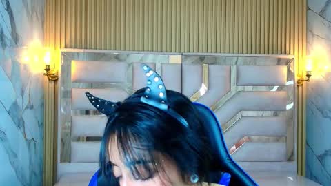 Zoe  online show from 10.28.25