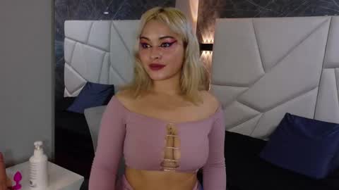 Zoe online show from 12.21.25