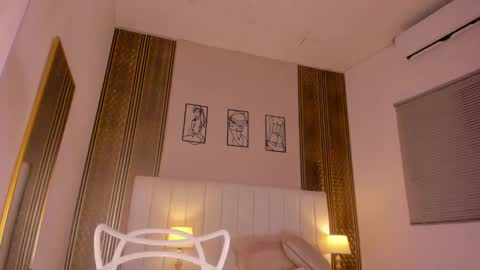 Hi guys i am Zoe  online show from 03.25.26