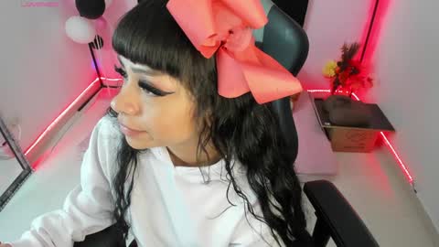 zoe_sullivan_ online show from 12.20.24