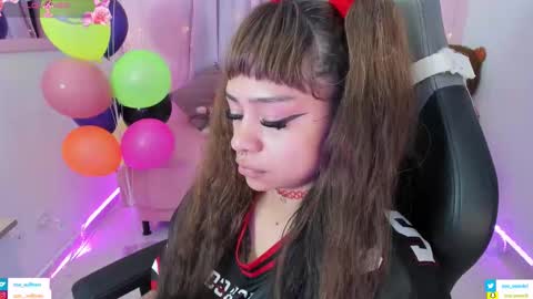 zoe_sullivan_ online show from 11.10.25