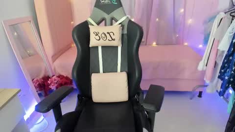 zoe_sullivan_ online show from 02.18.26