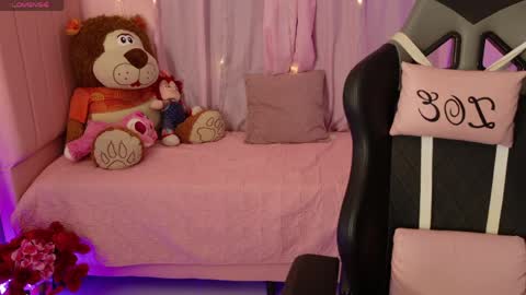 zoe_sullivan_ online show from 04.10.26