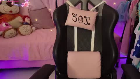 zoe_sullivan_ online show from 06.27.26