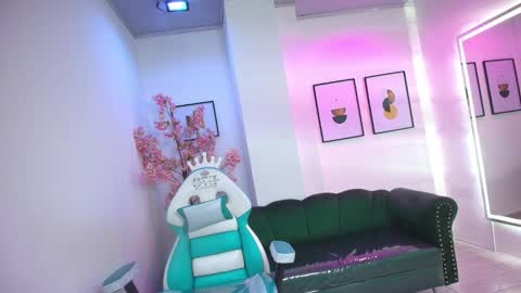 Zoe online show from 02.10.26