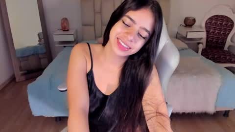 Snapshot of zoe_turnner_18 chatting on 10.18.25 Zoe online show from 10.18.25