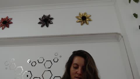 Carolina online show from 10.26.25