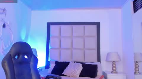 Zoecarrter online show from 02.03.26