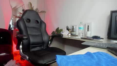 Zoe online show from 02.12.26