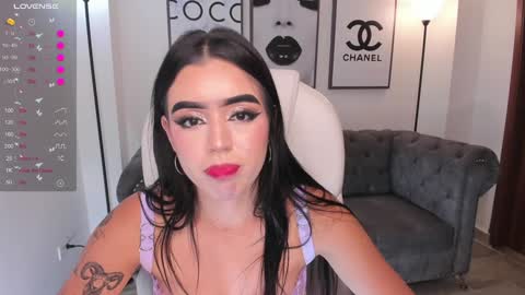 Snapshot of zoee_jackson chatting on 12.28.24  zoee jackson online show from 12.28.24