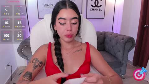 Snapshot of zoee_jackson chatting on 02.03.25  zoee jackson online show from 02.03.25