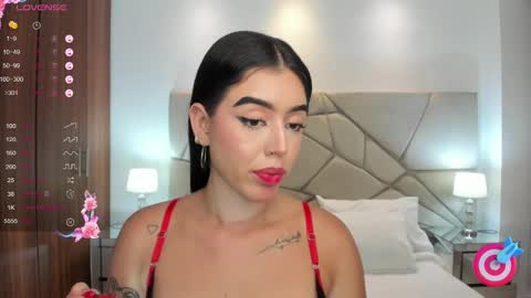Snapshot of zoee_jackson chatting on 02.06.25  zoee jackson online show from 02.06.25