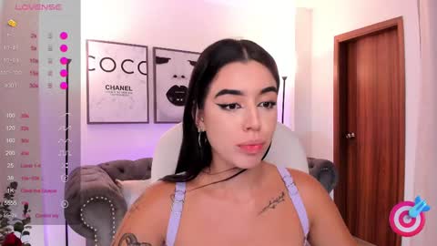 Snapshot of zoee_jackson chatting on 02.22.25  zoee jackson online show from 02.22.25