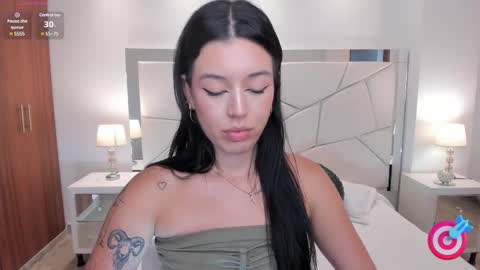 Snapshot of zoee_jackson chatting on 03.04.25  zoee jackson online show from 03.04.25