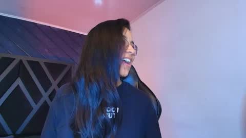 Zoe 3 online show from 04.19.26