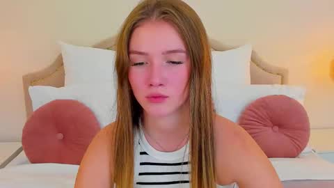 Snapshot of zoekwik chatting on 11.12.25 Zoe online show from 11.12.25