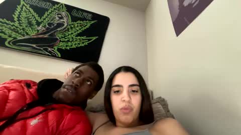 Snapshot of zoel87 chatting on 01.17.25 LovelyLatin25 online show from 01.17.25