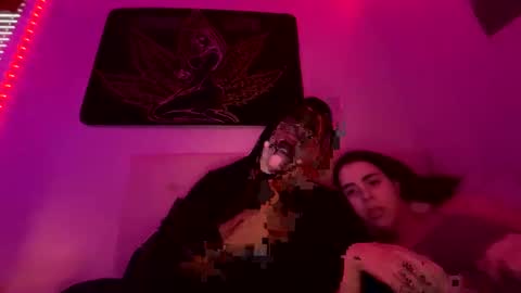Snapshot of zoel87 chatting on 01.18.25 LovelyLatin25 online show from 01.18.25