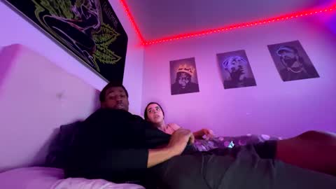 Snapshot of zoel87 chatting on 01.19.25 LovelyLatin25 online show from 01.19.25