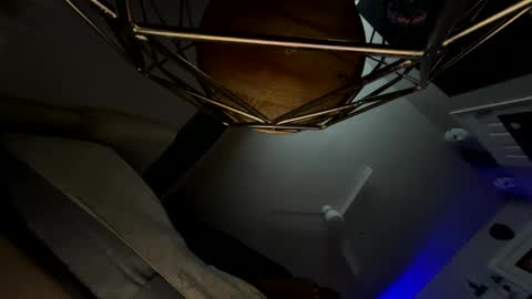 Snapshot of zoel87 chatting on 01.22.25 LovelyLatin25 online show from 01.22.25