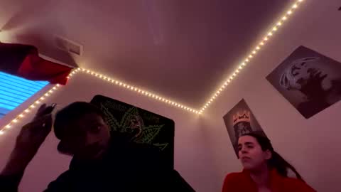 Snapshot of zoel87 chatting on 01.23.25 LovelyLatin25 online show from 01.23.25