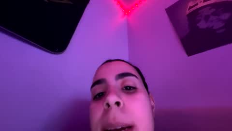 Snapshot of zoel87 chatting on 01.27.25 LovelyLatin25 online show from 01.27.25