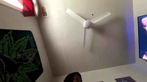 Snapshot of zoel87 chatting on 01.31.25 LovelyLatin25 online show from 01.31.25