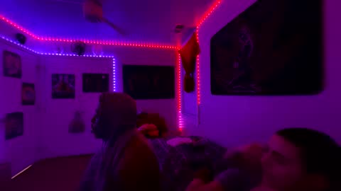 Snapshot of zoel87 chatting on 02.05.25 LovelyLatin25 online show from 02.05.25