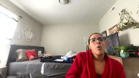 Snapshot of zoel87 chatting on 10.03.25 LovelyLatin25 online show from 10.03.25