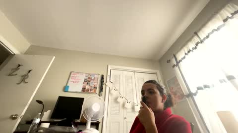Snapshot of zoel87 chatting on 10.07.25 LovelyLatin25 online show from 10.07.25