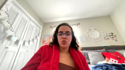 Snapshot of zoel87 chatting on 10.18.25 LovelyLatin25 online show from 10.18.25
