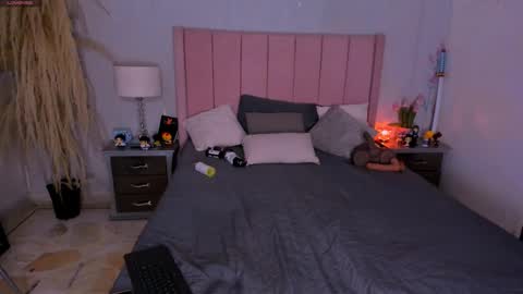 CuteZoe online show from 10.27.25