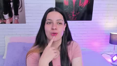 ZOE  online show from 11.08.25