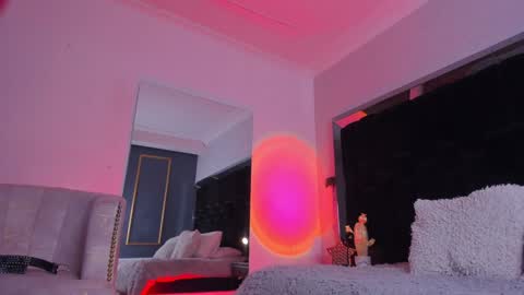 zoevidal_ online show from 02.01.25