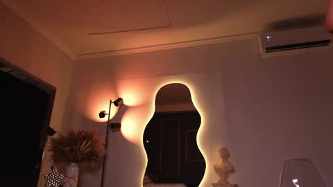 zoevidal_ online show from 04.16.26