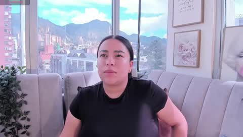 zoey thommpson online show from 10.07.25