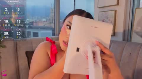 zoey thommpson online show from 10.22.25