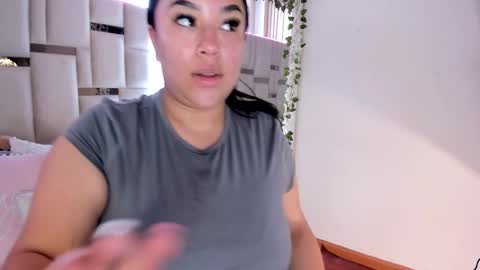 zoey thommpson online show from 10.26.25