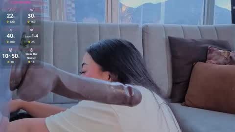 zoey thommpson online show from 10.30.25