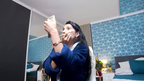 Zoey online show from 11.25.25