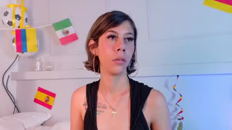 Snapshot of zoeypetit chatting on 06.28.26 Zoey online show from 06.28.26