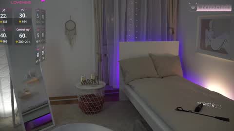 Snapshot of zoezolton chatting on 03.08.25 zoezolton online show from 03.08.25