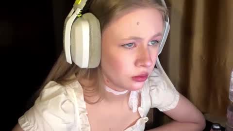 Lisa online show from 03.05.26