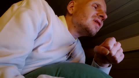 Snapshot of zolexthomas chatting on 12.04.24 zolexthomas online show from 12.04.24