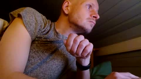 Snapshot of zolexthomas chatting on 12.04.24 zolexthomas online show from 12.04.24