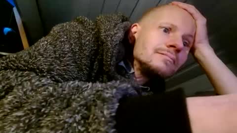 Snapshot of zolexthomas chatting on 12.11.24 zolexthomas online show from 12.11.24