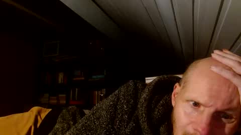 Snapshot of zolexthomas chatting on 01.03.25 zolexthomas online show from 01.03.25